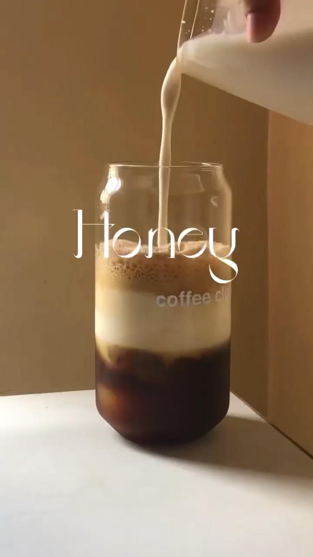 5 Lemon Coffee Recipes That Will Make Your Mornings Zesty and Bright! - 5. Lemon Meringue Coffee 1