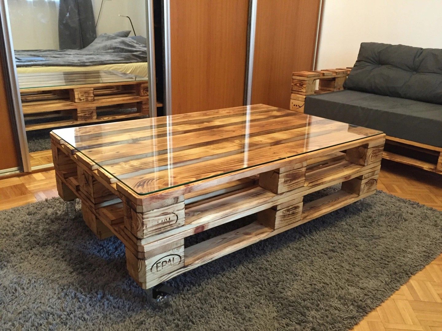 10 Affordable Pallet Tables That Look Luxurious But Won't Break the Bank! - 3. Coffee Table with Storage 1