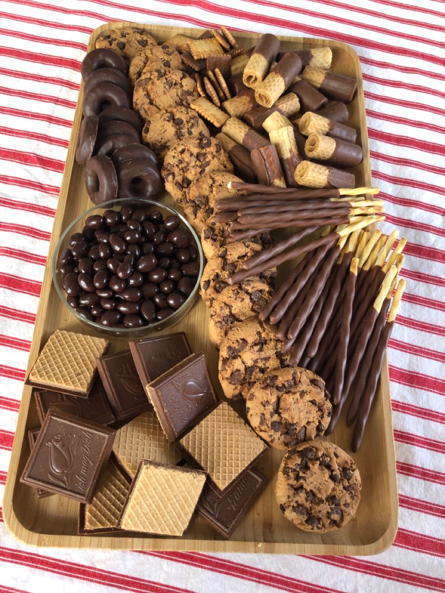 Create Your Own Cocoa Snack Platter: 7 Delicious Combinations You Can't Resist! - 2. Nutty Cocoa Crunch 1