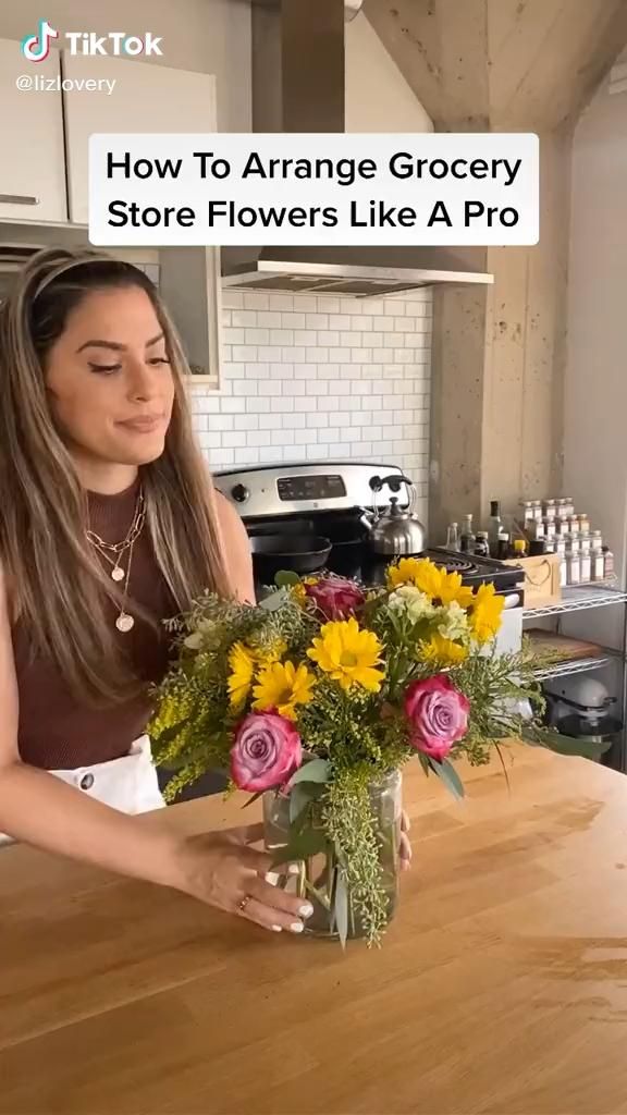 Pretty Flowers at Home: Tulips, Lilies, Wildflowers & Easy Care Tips - 6. Caring for Cut Flowers: Prolong Their Life 1